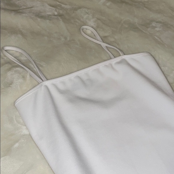 Pretty Little Thing Bodycon dress - Picture 5 of 6